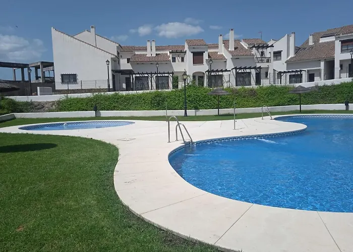 Bonita Casa A Estrenar En Paraje Natural A 35 Minutos De Sevilla